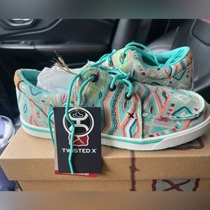 Women’s Twisted X Hooey lopers new in box with tags size 10